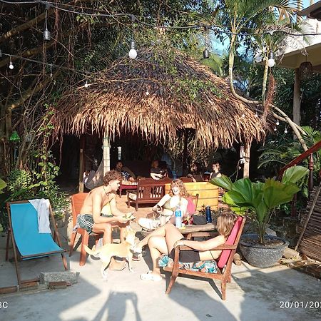 The Seaside Bungalow Hostel And Bar Hoi An Eksteriør billede