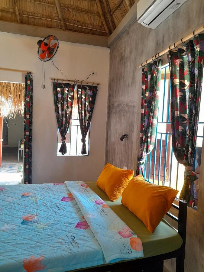 The Seaside Bungalow Hostel And Bar Hoi An Eksteriør billede