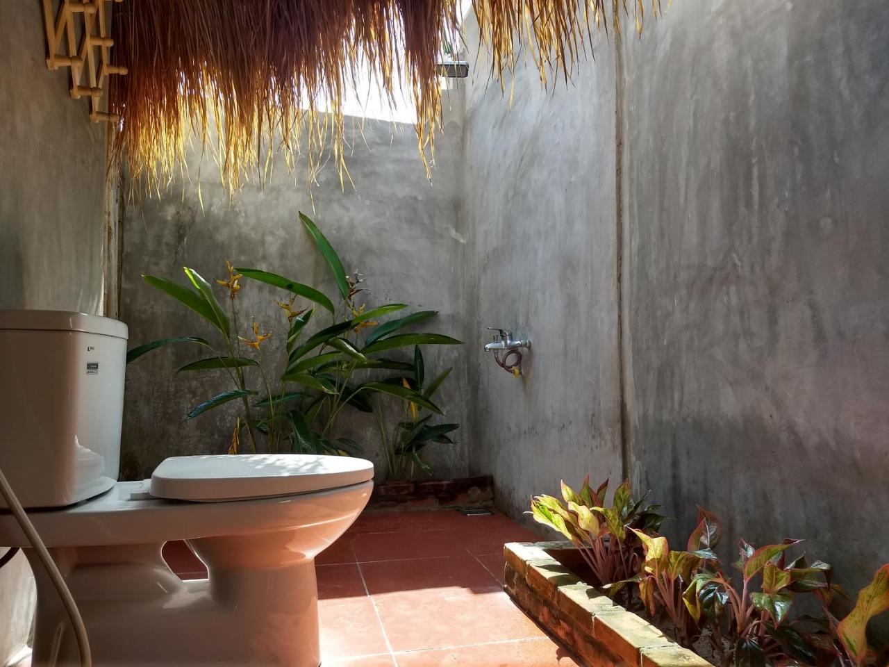 The Seaside Bungalow Hostel And Bar Hoi An Eksteriør billede